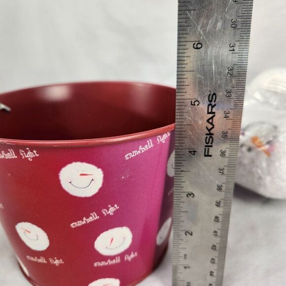 2 Indoor Snowball Fight  Balls Buckets Hallmark Red Black 6 Soft Snowballs Each - Picture 11 of 11